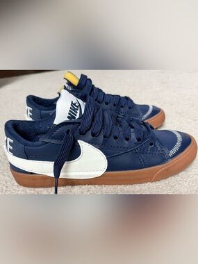 Nike Blazer Low 77 Men’s Size 10.5